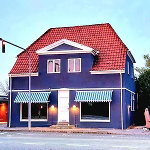 'blue House' In Vintage Villa&garden , Kopenhagen Denemarken
